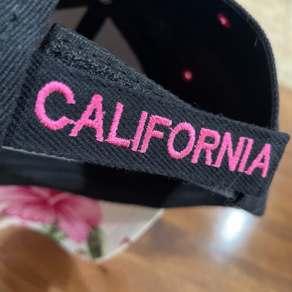 California Republic Floral hat. New - Picture 6 of 6